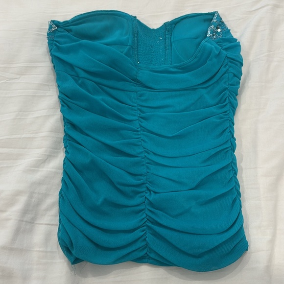 Strapless top, forever21. Size Medium. Used. Turquoise color. - Picture 3 of 4